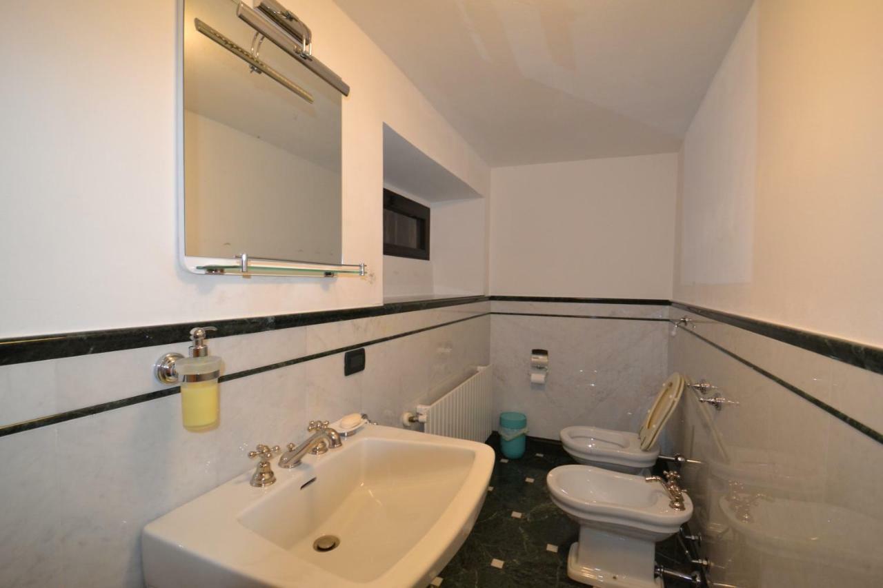 Villa Rina Deluxe And Cottage Porto Ceresio Extérieur photo